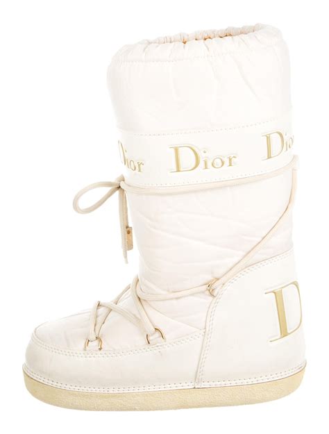 white dior moon boots|dior moonboots.